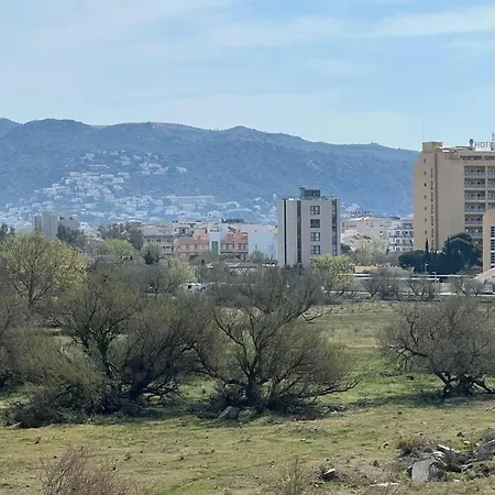 Acogedor Con Piscina En Santa Margarita Av-21 Roses